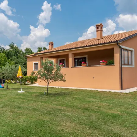 بيت للعطل House Melani