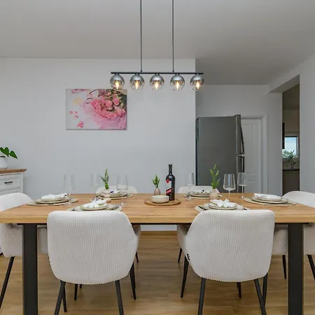 House Melani * Žminj
