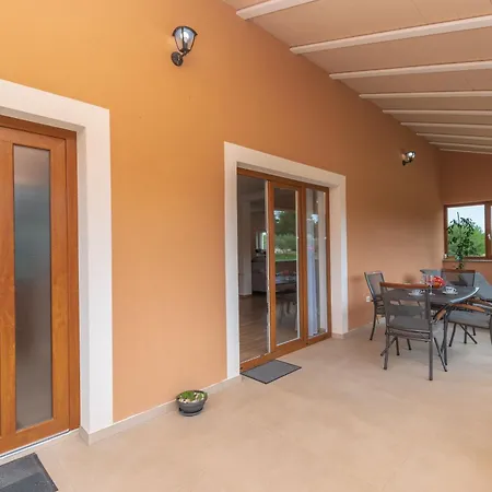 House Melani